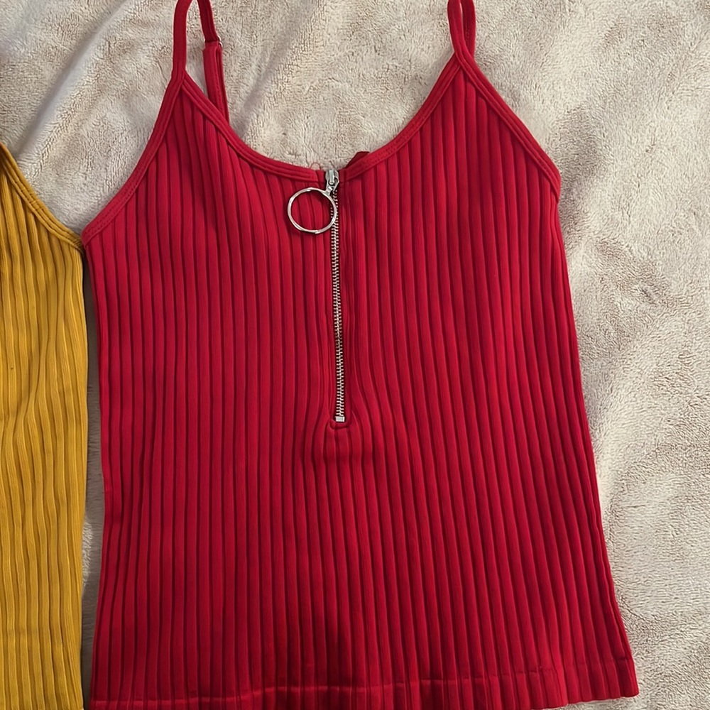 Two Dynamic shirts - Picture 2 of 5